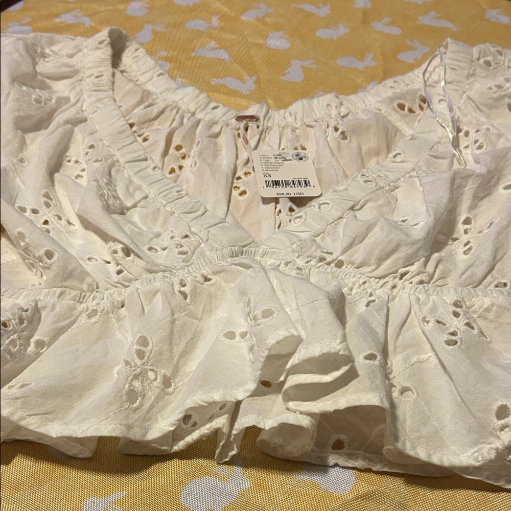 Free People Gardenia White Eyelet V-Neck Cropped Blouse Top NWT Shirt Spring - Picture 7 of 10